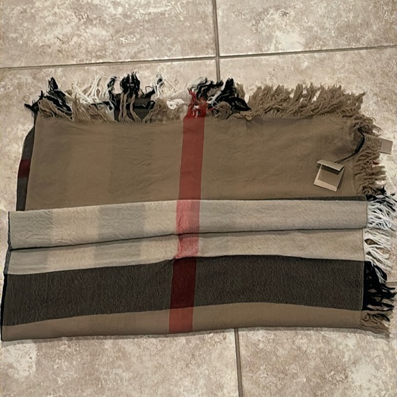 Burberry colour check scarf - Picture 2 of 9
